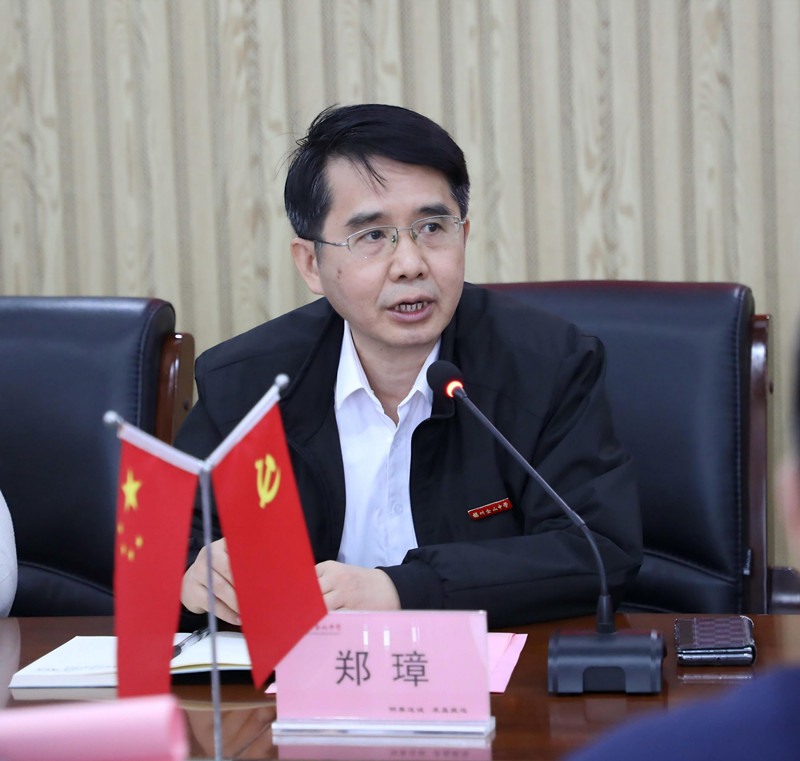 校长发言_副本.jpg 校长发言_副本.jpg