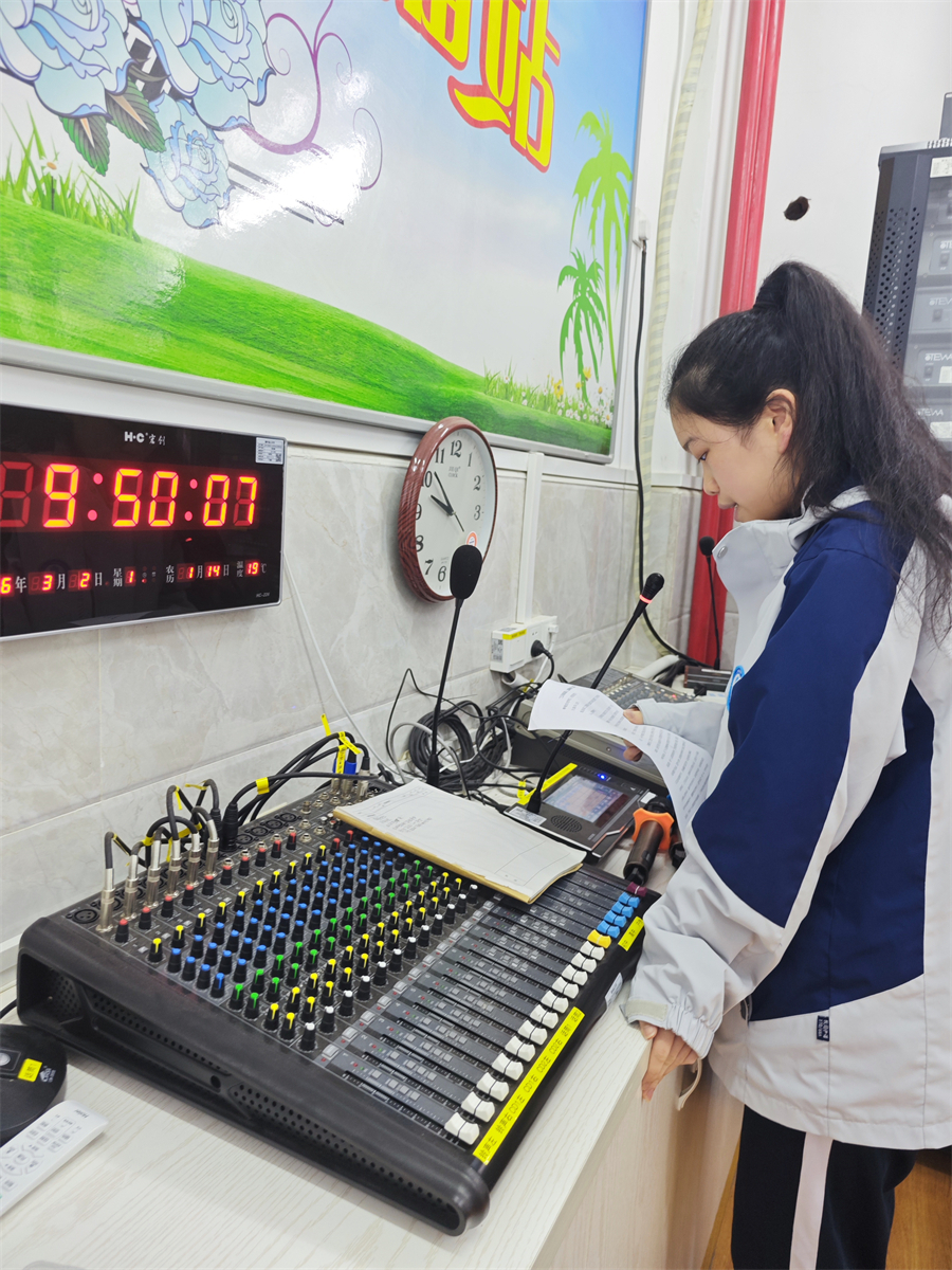 d0afebeb29bf8b89173624ecaffdcac.jpg