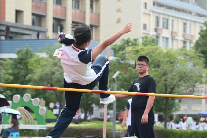6a06baf7-f83c-48de-a673-8f2f5a84f9cc.png